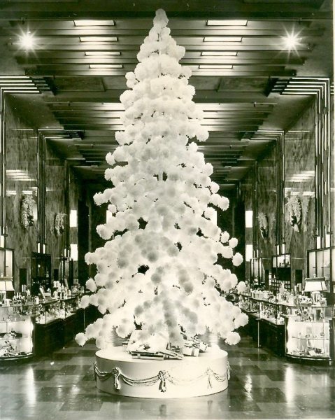 BW Puffball Tree 1940s