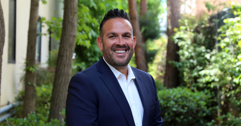 Robert Mena
